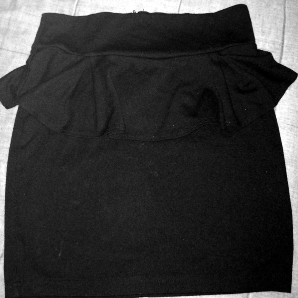Cotton On black peplum skirt